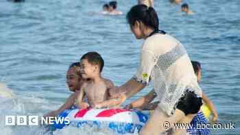 Tourists stuck in China resort city after Covid lockdown