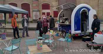 Caritas Aachen betreibt Sozialprojekt auf Bahnhofsvorplatz - DOMRADIO.DE - DOMRADIO.DE