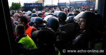 Polizeipräfekt räumt Posten nach Chaos am Stade de France - Echo Online