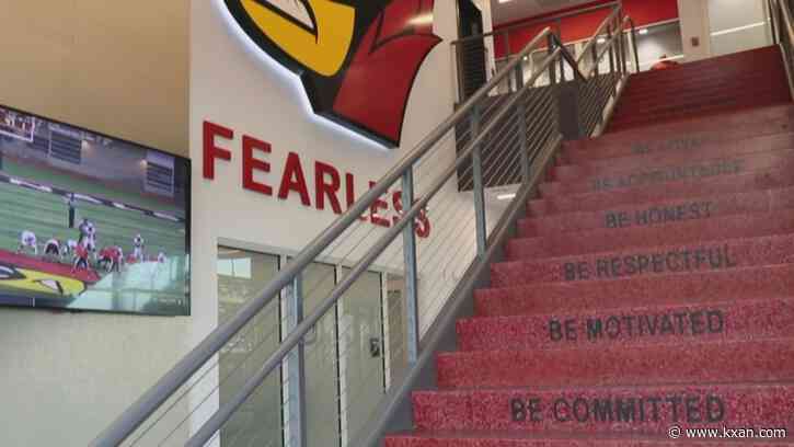 Del Valle ISD expands clear backpack requirement to middle schoolers