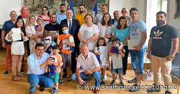 Einbürgerung : Kreis Neunkirchen begrüßt 21 Neubürger - Saarbrücker Zeitung