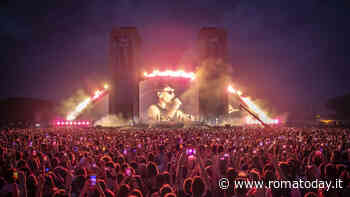 Gli affari dei parcheggiatori abusivi al concerto di Ultimo al Circo Massimo