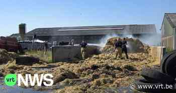 Balen stro in brand in Kontich - VRT NWS