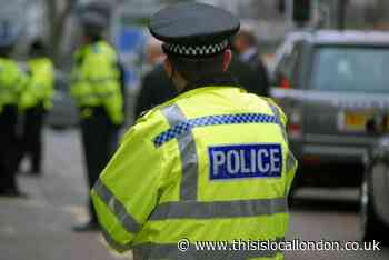M11 police operation leads to three arrests in Chigwell area