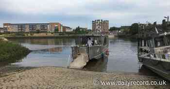 Renfrew Ferry affected by "super low tides" - Daily Record