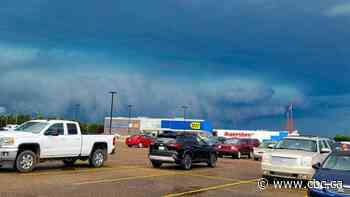 Power outages continue in Medicine Hat following violent storm