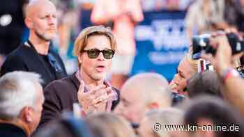 Im Rock zur Filmpremiere: Kreischende Fans empfangen Brad Pitt in Berlin