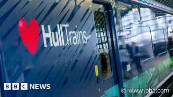 Hull Trains timetable reduced due to strike action - BBC
