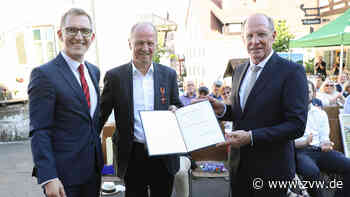 Bundesverdienstkreuz für Dieter Frey vom Historischen Verein Welzheimer Wald - Zeitungsverlag Waiblingen