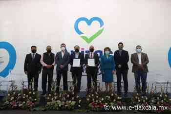 Firman convenio de colaboración Ayuntamiento de Apizaco y la CMIC | e-consulta.com 2022 - e-tlaxcala