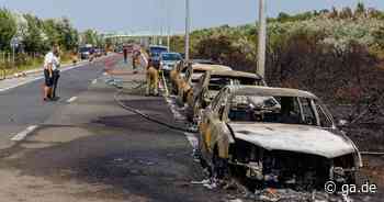De Haan an der Nordsee: Mehrere Autos an belgischem Ferienort brennen aus - General-Anzeiger Bonn