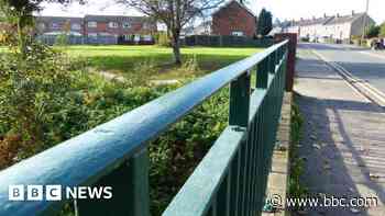 Grantham: Tenants to be relocated while asbestos removed from homes - BBC