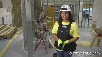 Austin construction camp has goals of empowering more women to enter the construction industry - KVUE.com