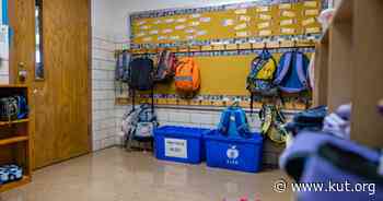 School districts in the Austin area will require clear backpacks in the fall - KUT