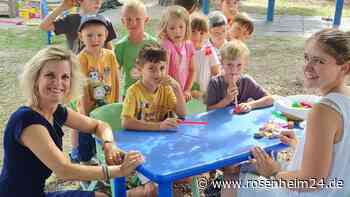 MdB Daniela Ludwig mit 50 kleinen Forschern im Kindergarten Pfaffing