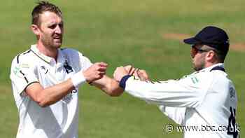 County Championship: Sam Hain steadies Warwickshire after Kent collapse