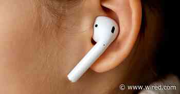 How to Use Your Smartphone to Cope With Hearing Loss