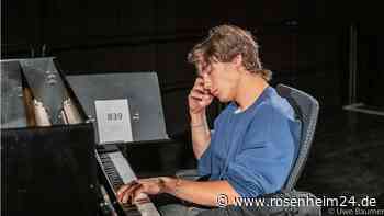 840-mal dasselbe Stück: Darum quälte sich Bad Aiblinger Marinus Hohmann 16 Stunden am Klavier