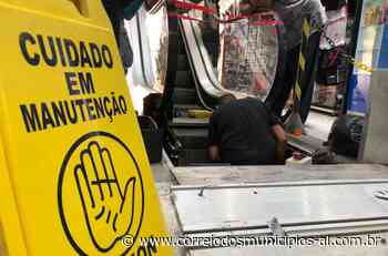 Equipes realizam manutenção para reativar escada rolante do Shopping Popular - Correio dos Municípios