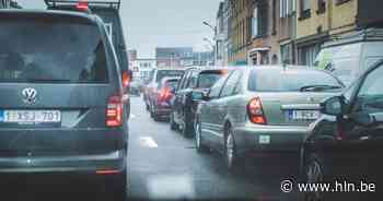 Verkeersongeval ter hoogte van Gent-Centrum: moeilijke doorgang in beide richtingen - Het Laatste Nieuws