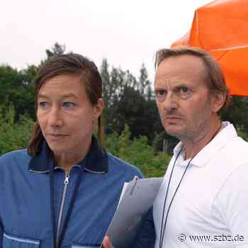 Sindelfingen: „Beckenrand Scheriff“ beim Sommernachtskino im Freibad - Sindelfinger Zeitung / Böblinger Zeitung