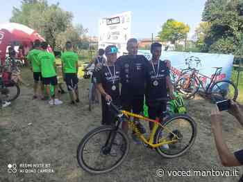 Ciclismo - Pietro Zerbinati trionfa all'Xc del Garda. Maria Acuti seconda in volata a Nogara | la Voce Di Mantova - La Voce di Mantova
