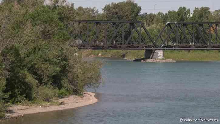 Man in critical condition after being pulled from Bow River near Harvie Passage