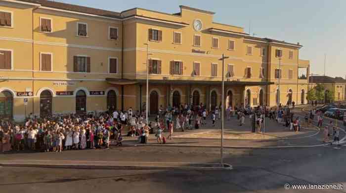 Incendio a Empoli, caos sulla Fi Pi Li e stop dei treni - LA NAZIONE