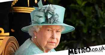 Buckingham Palace dips into savings after overspending by £14,600,000 - Metro.co.uk