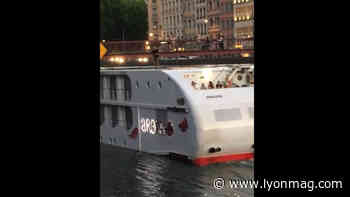 Lyon : il saute sur un bateau puis se jette dans la Saône - VIDEO - Lyon Mag