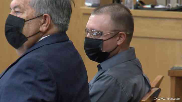 Gonzales & Victoria Martens DNA found on sock, no other clothes