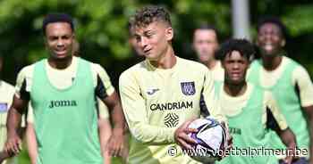 Esposito maakt meteen indruk bij Anderlecht: 'Anders dan Zirkzee' - VoetbalPrimeur.be