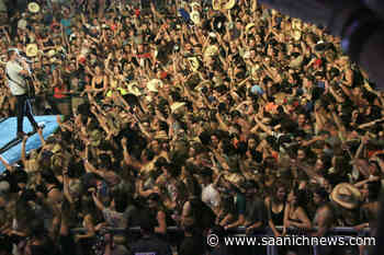 Billy Currington cancels BC Sunfest country music festival appearance - Saanich News