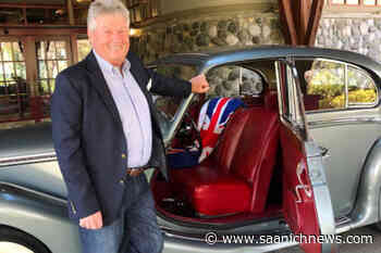 Jaguar fanatics hit the grass Saturday in Oak Bay - Saanich News