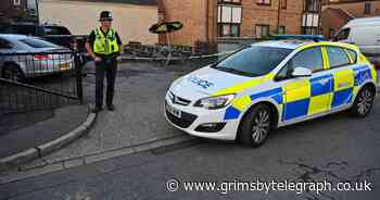 Live as police set up crime scene in Grimsby residential area following 'assault' - Grimsby Live