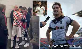 Heartwarming moment Manchester United's Bruno Fernandes gives NRL star Ryan Papenhuyzen his jersey - Daily Mail
