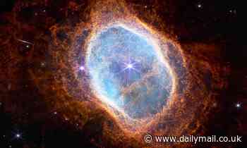 James Webb's incredible video zooming through space to Southern Ring Nebula