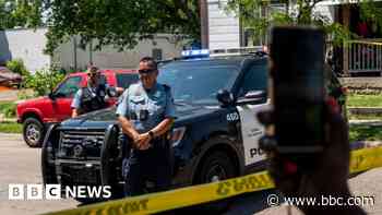 Arizona to ban people filming police officers within 8 feet - BBC