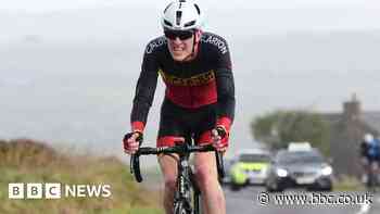Wakefield: Teenage cyclist Lewis Smith dies after crash - BBC