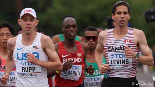 Cam Levins shatters Canadian men's marathon record in 4th-place finish at worlds - CBC.ca