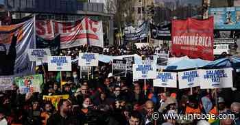 La Ciudad de Buenos Aires fue un caos por una masiva marcha de movimientos sociales - infobae