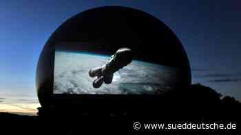 Space Cinema - Süddeutsche Zeitung - SZ.de