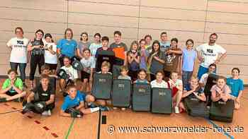Selbstverteidigungskurs - Schüler der CHR Nagold entdecken ihre eigene Stärke - Schwarzwälder Bote