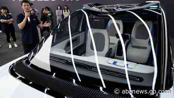 Baidu unveils latest autonomous electric vehicle: Apollo RT6