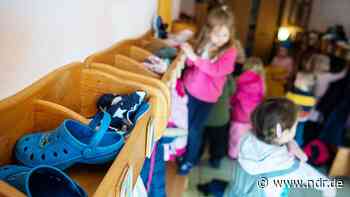 Forderung aus Stade: Rechtsanspruch auf Kita-Platz aussetzen - NDR.de