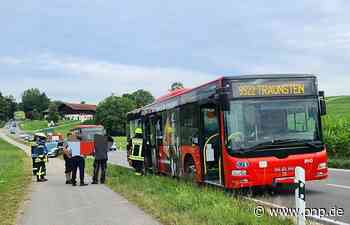 Unfall mit Linienbus im Landkreis Traunstein: Über 20 Schüler an Bord - Passauer Neue Presse - PNP.de