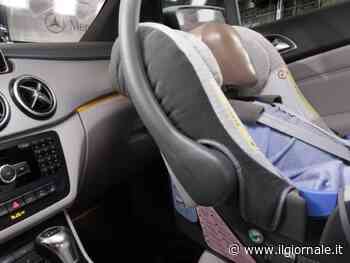 Neonato intrappolato in auto sotto il sole. Lo liberano i vigili del Fuoco