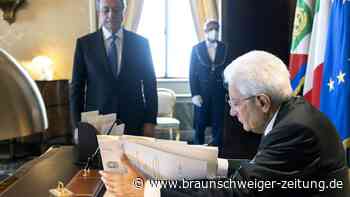 Italiens Präsident macht Weg für Neuwahlen frei