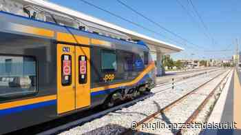 Trani: 44enne resta incastrato tra le porte, il treno in partenza lo trascina uccidendolo - Gazzetta del Sud