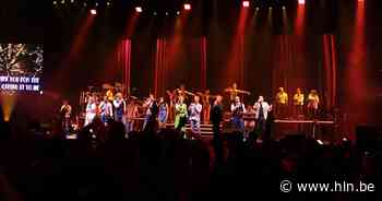 2.000 mensen gaan uit de bol tijdens zomereditie Schlagerfestival - Het Laatste Nieuws